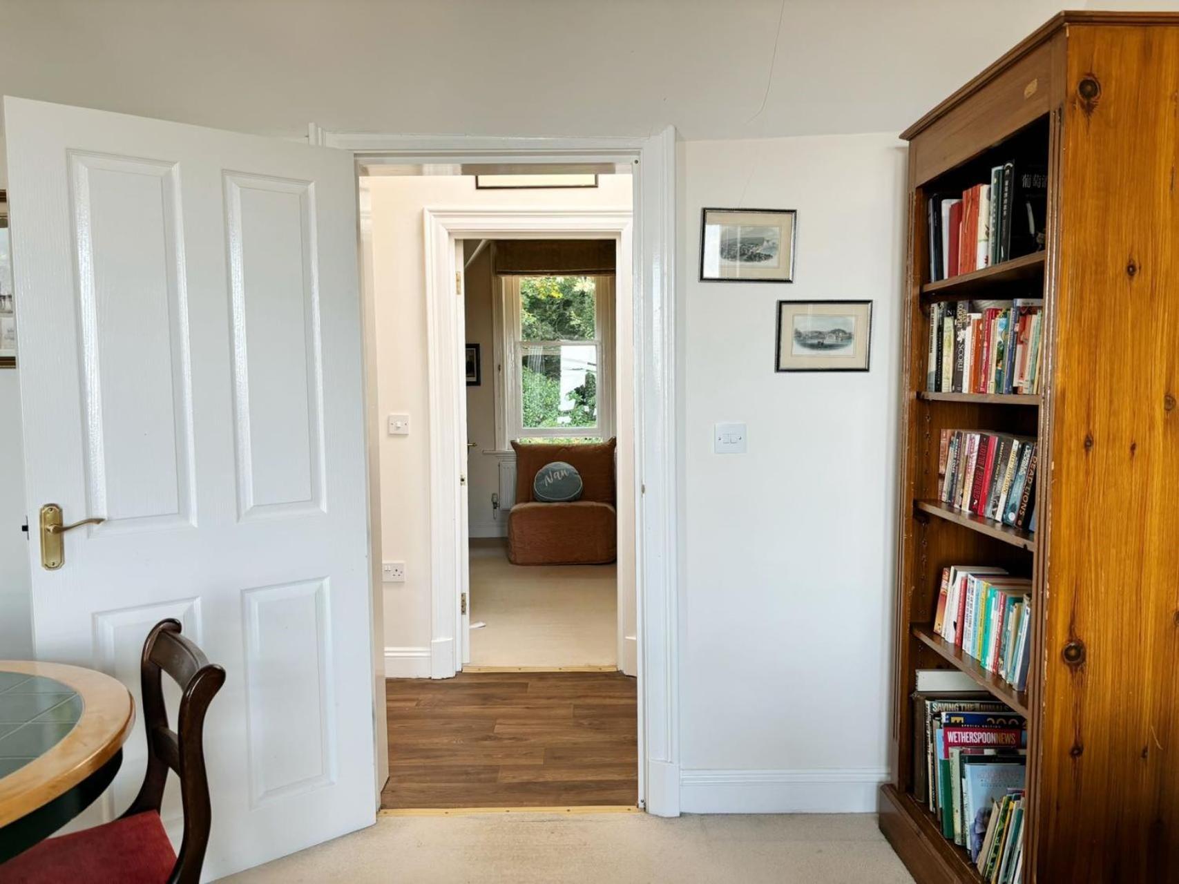 Spacious Town-Centre Apartment With Stunning Views Great Malvern Extérieur photo