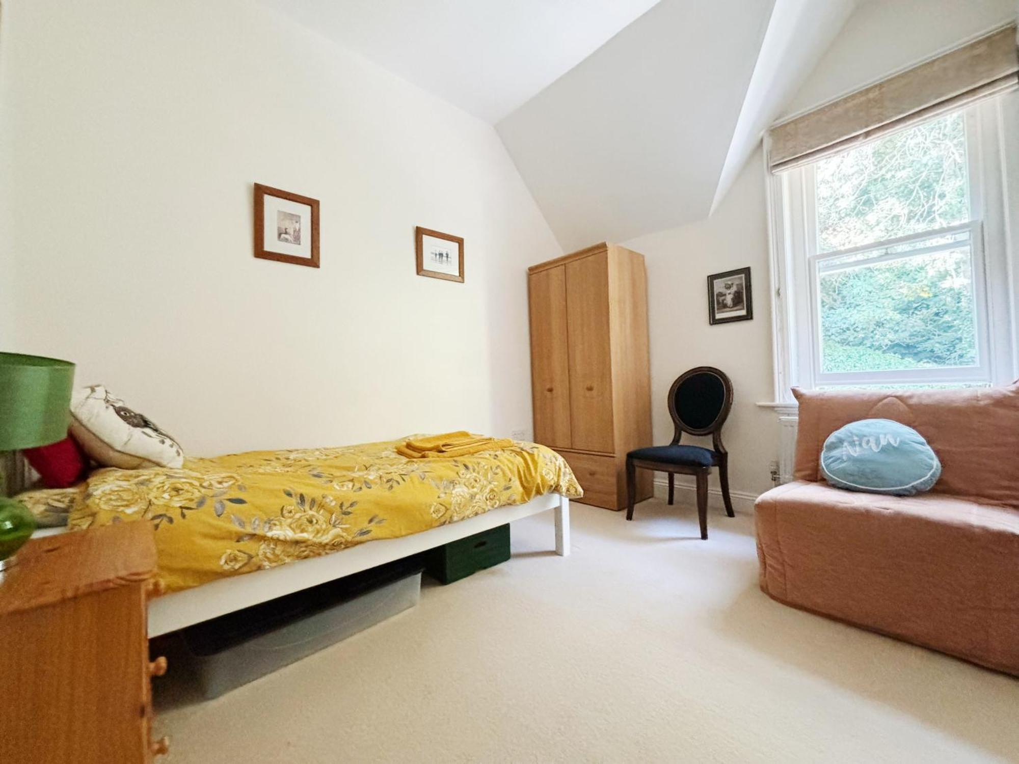 Spacious Town-Centre Apartment With Stunning Views Great Malvern Extérieur photo