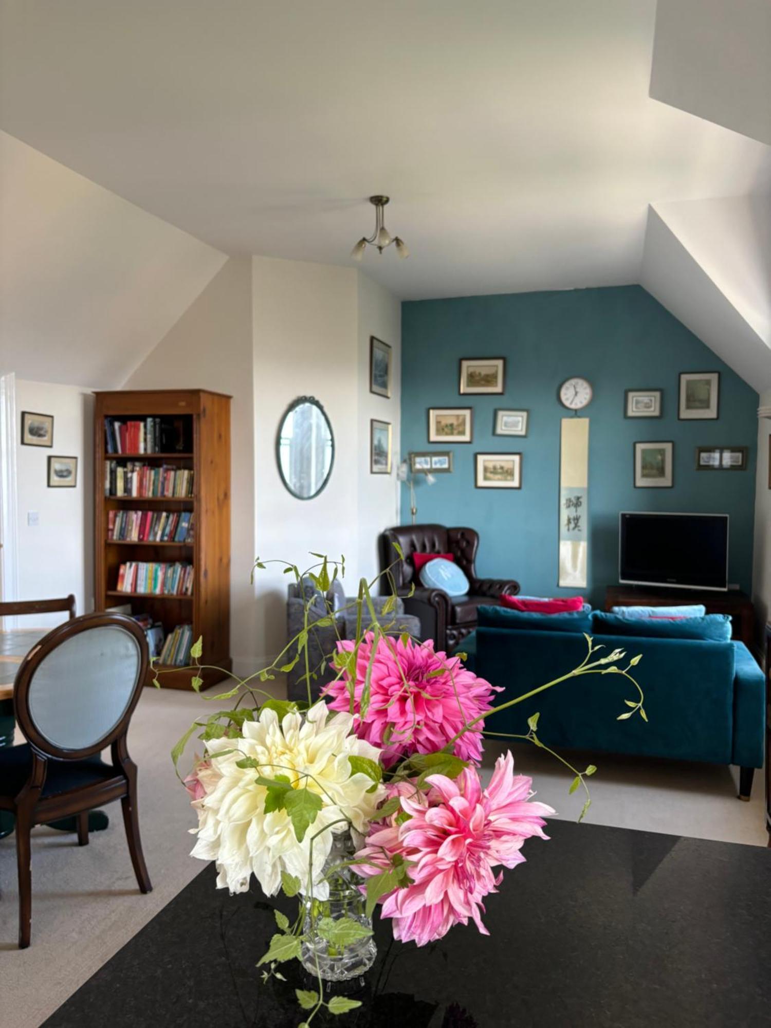 Spacious Town-Centre Apartment With Stunning Views Great Malvern Extérieur photo